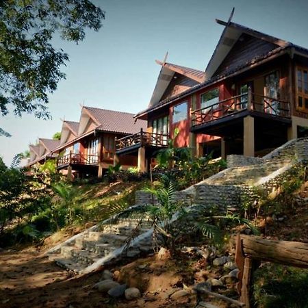 Mr Charles River View Lodge Хзипо Экстерьер фото
